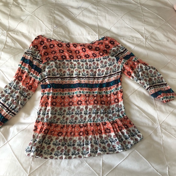 Floral Top - Picture 3 of 4